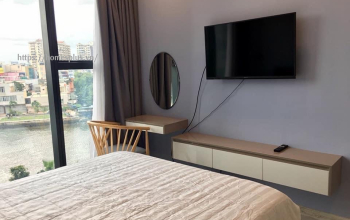 Cho thuê 3 phòng ngủ Vinhomes Golden River căn góc đầy đủ nội thất