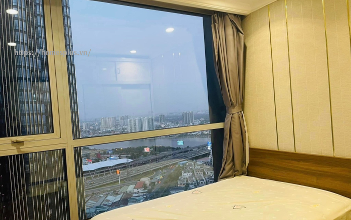 Cho thuê căn hộ 2 phòng ngủ  Vinhomes Central Park tòa Landmark 1, cạnh công viên