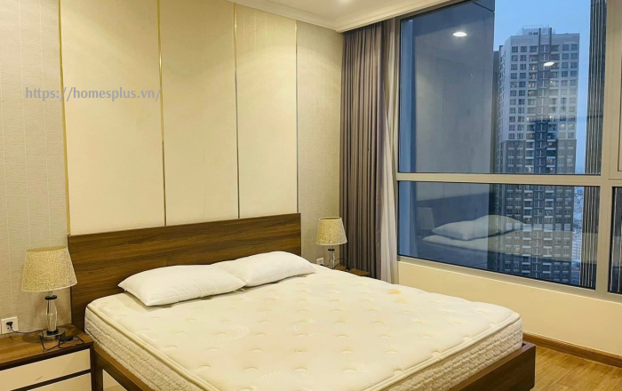 Cho thuê căn hộ 2 phòng ngủ  Vinhomes Central Park tòa Landmark 1, cạnh công viên