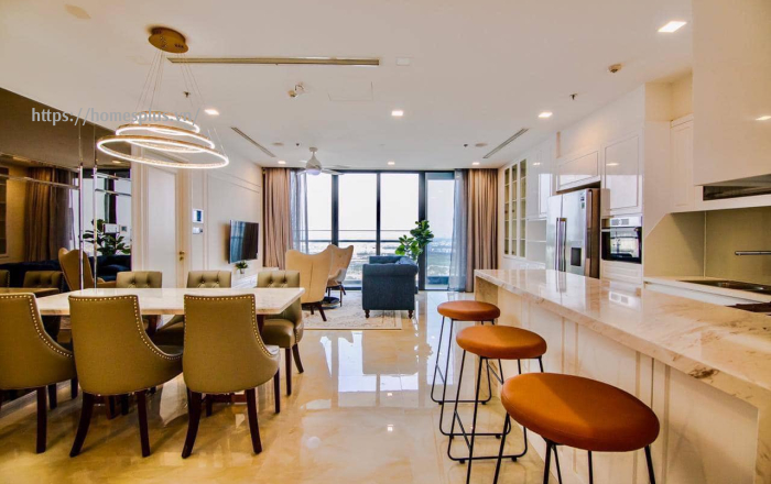 Cho thuê căn hộ 3 phòng ngủ view sông Vinhomes Golden River nội thất hiện đại