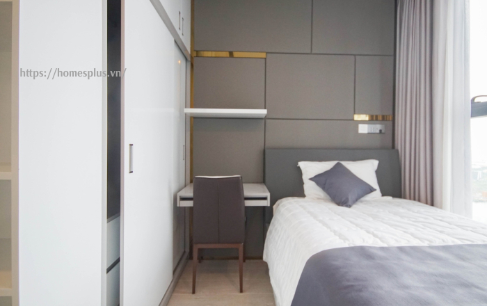 Cho thuê căn hộ 2 phòng ngủ Vinhomes Golden River view bitexco quận 1