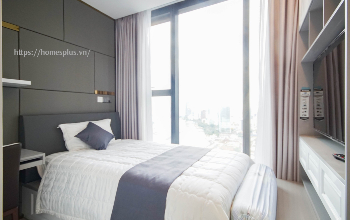 Cho thuê căn hộ 2 phòng ngủ Vinhomes Golden River view bitexco quận 1