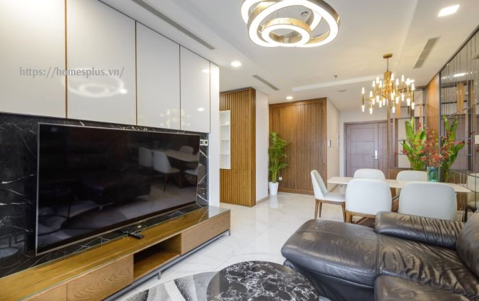 Cho thuê căn hộ 3 phòng ngủ Landmark 81 vòng cung, view hồ bơi, công viên