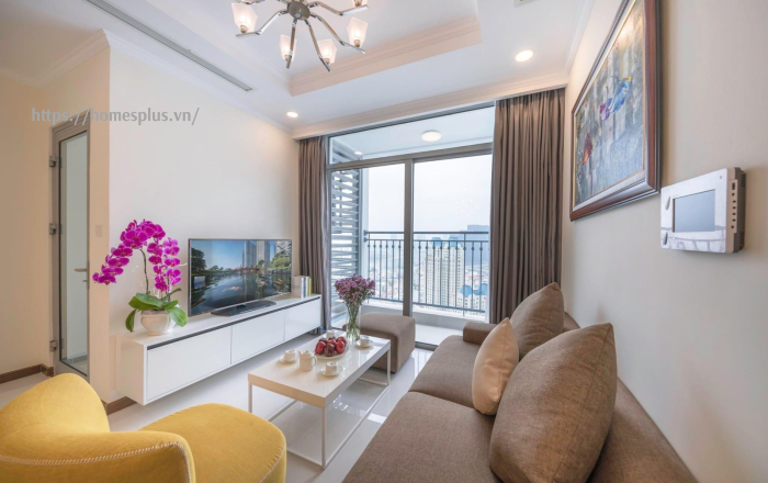 Cho thuê căn hộ 2 phòng ngủ Vinhomes Central Park toà Landmark Plus diện tích lớn nội thất cao cấp 