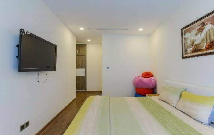 Cho thuê căn hộ Vinhomes Central Park 2 phòng ngủ toà Park 2 