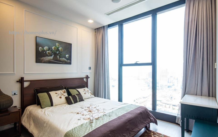 Cho thuê căn hộ 2 phòng ngủ toà Aqua 2 Vinhomes Golden River view sông nội thất mới