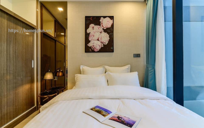 Cho thuê căn hộ 1 phòng ngủ Vinhomes Golden River toà Aqua 2 view Landmark 81