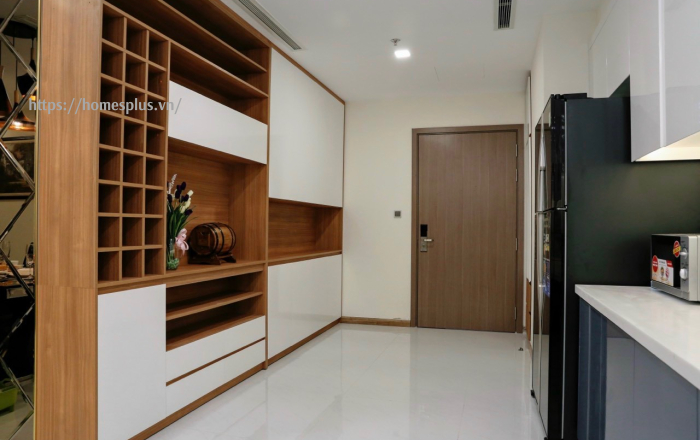 Cho thuê căn hộ 3 phòng ngủ diện tích 115m2 nội thất đẹp Vinhomes Central Park