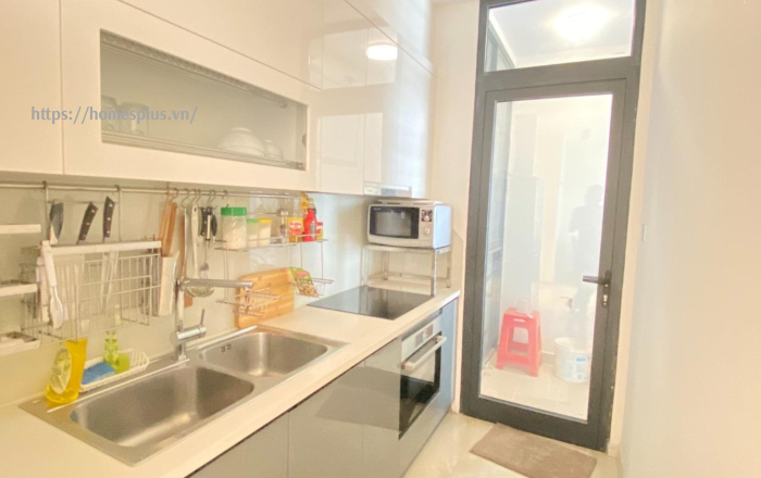 Bán căn hộ 2 phòng ngủ view sông toà Aqua 2 Vinhomes Golden River