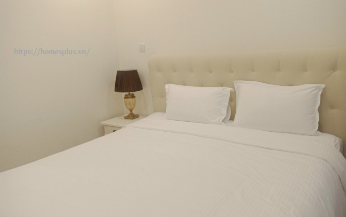 Cho thuê căn hộ 2 phòng ngủ tòa Landmark plus - Vinhomes Central Park nội thất tân cổ điển